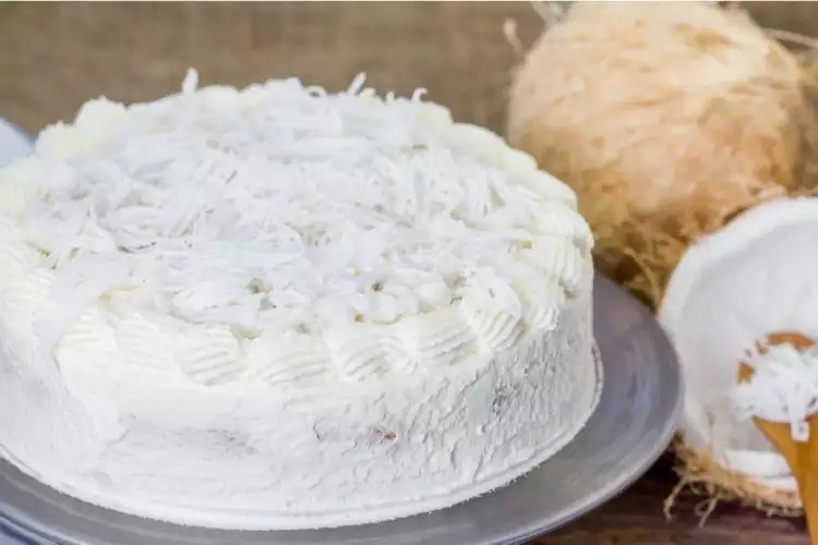 كيكة جوز الهند بالكريمة 15 كيكة جوز الهند بالكريمة