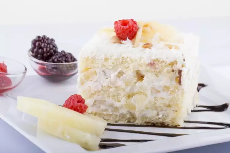 كيك الأناناس بجوز الهند 1 كيك الأناناس بجوز الهند