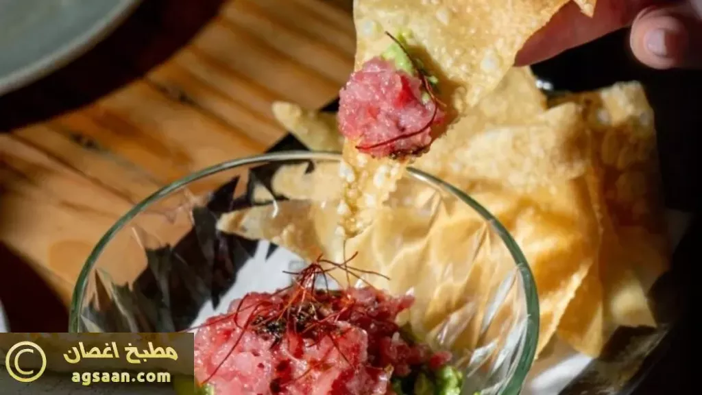 تونا بصلصة الغواكامولي 1 smq 1024x576 1