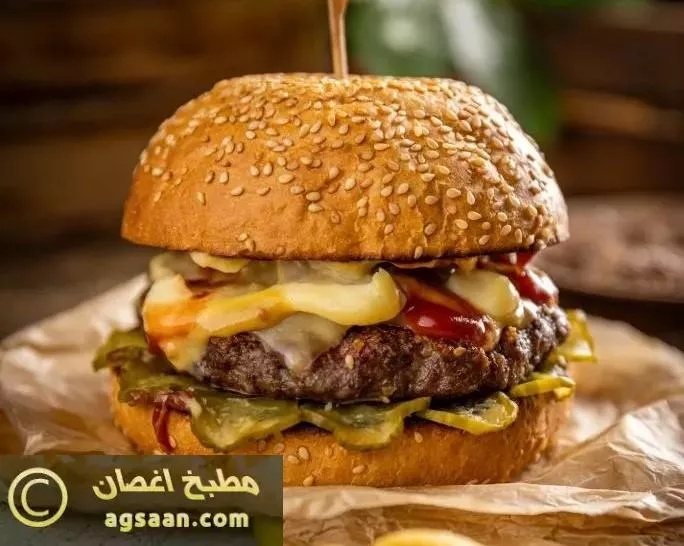 برجر المطاعم مع الصوص 1 برجر المطاعم مع الصوص